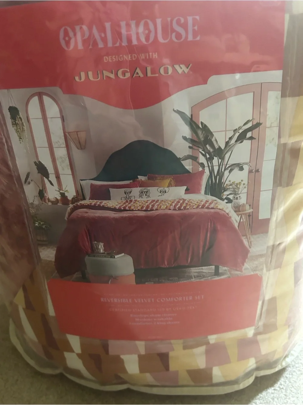 Opalhouse Jungalow King  Plush Velvet Comforter in Berry